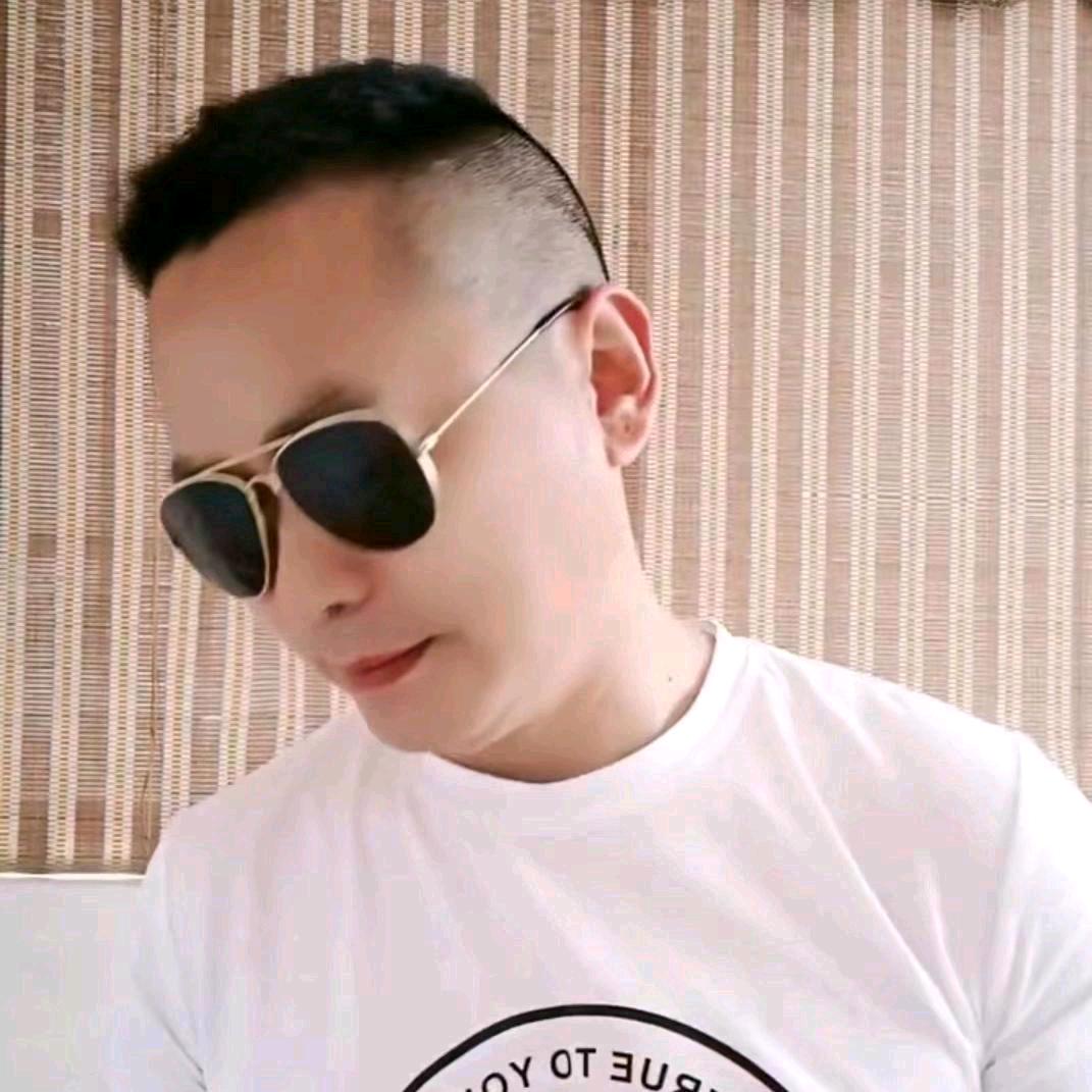 射阳君哥【户外唱歌】