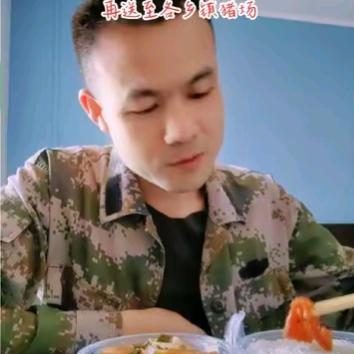 威~哥（老兵在🐔场）