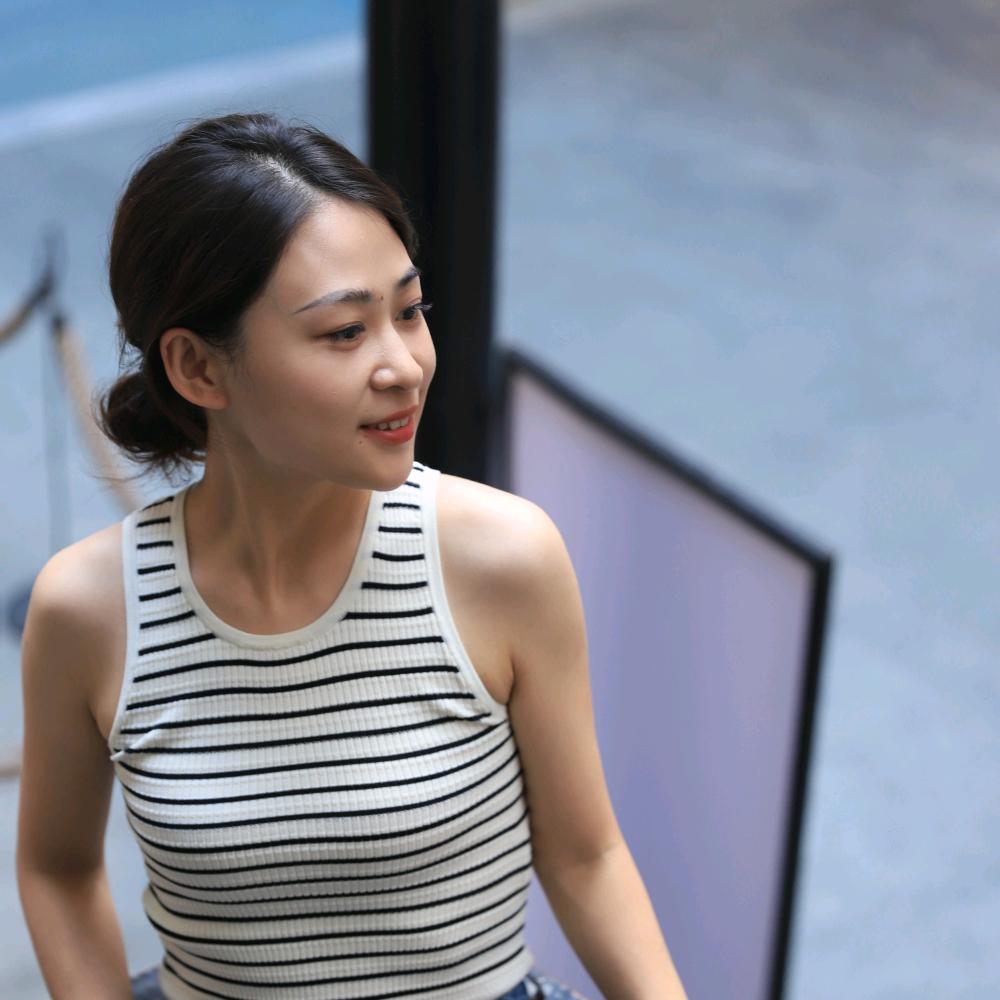 万州老格格老板娘