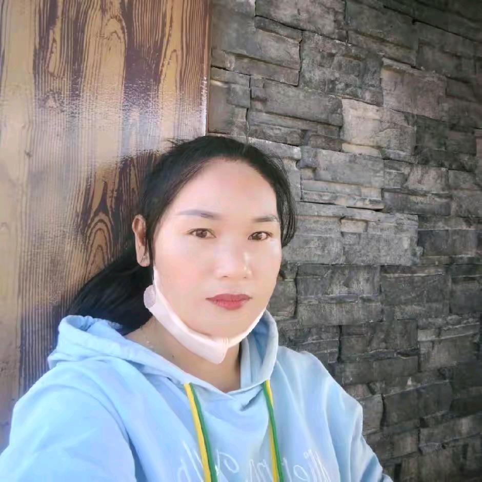 龙秀榕