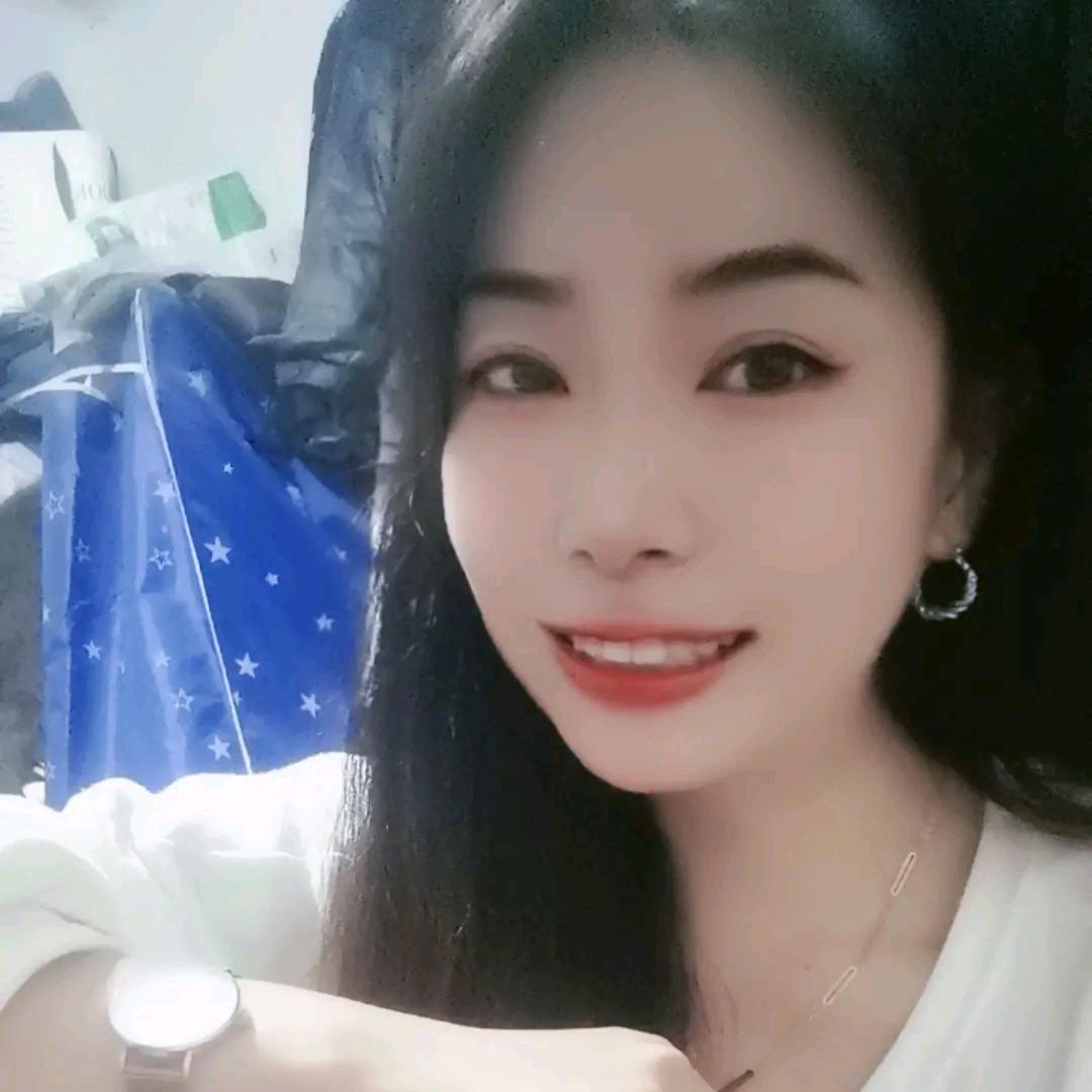 小镇菇凉