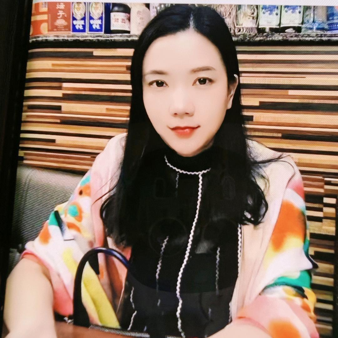 护肤学姐英子