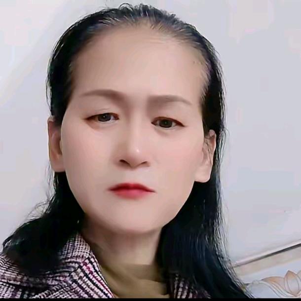 黄梅兰兰
