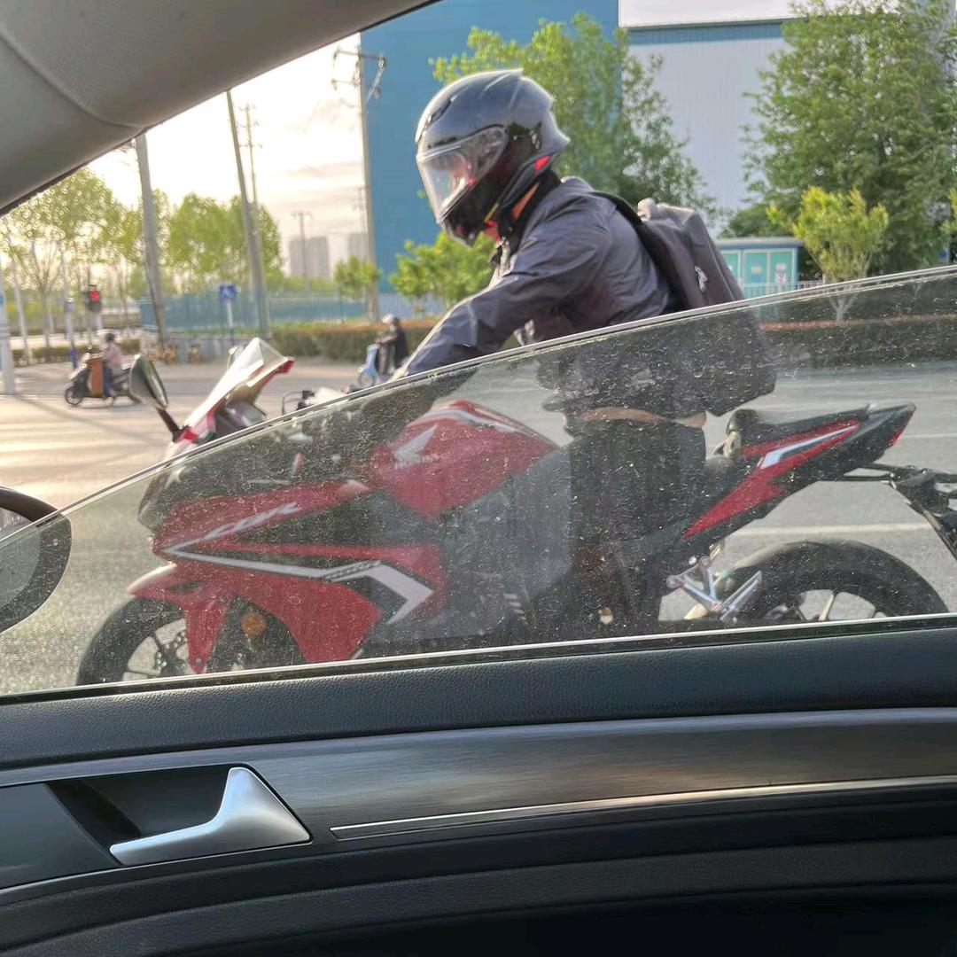 等哥