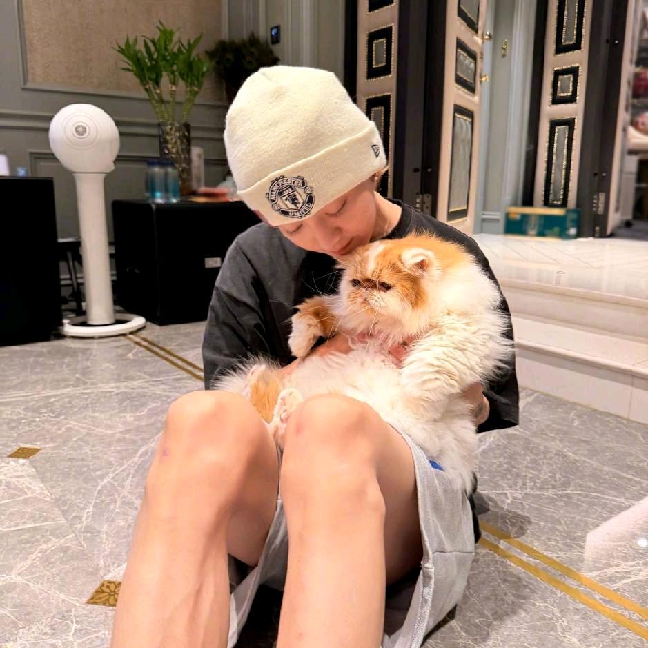 妍妍（还我零食）