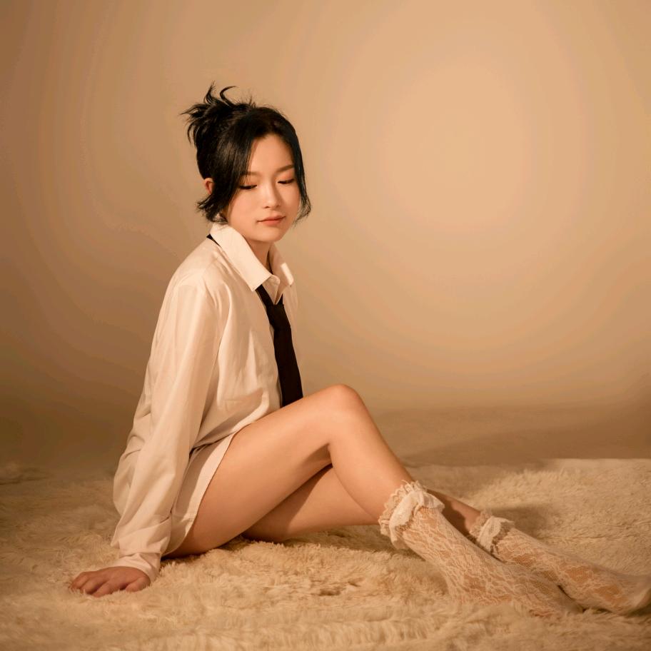 爱美的小静子