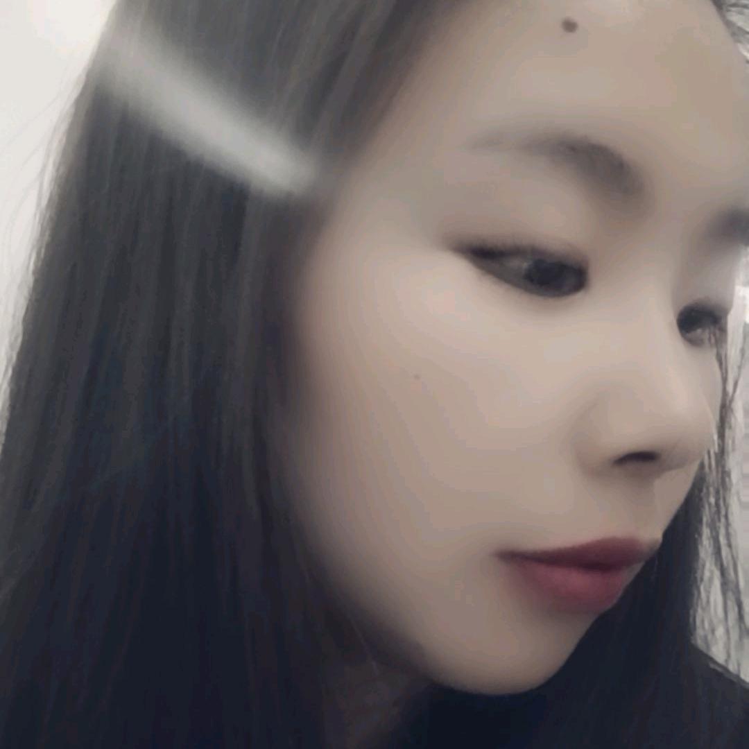 ➹♡小黄╭☞不黄不忙ʕ•̫͡•ʔ