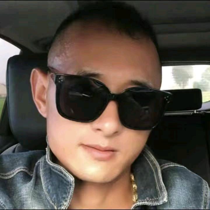 二叔🇨🇳草鸡蛋🇨🇳