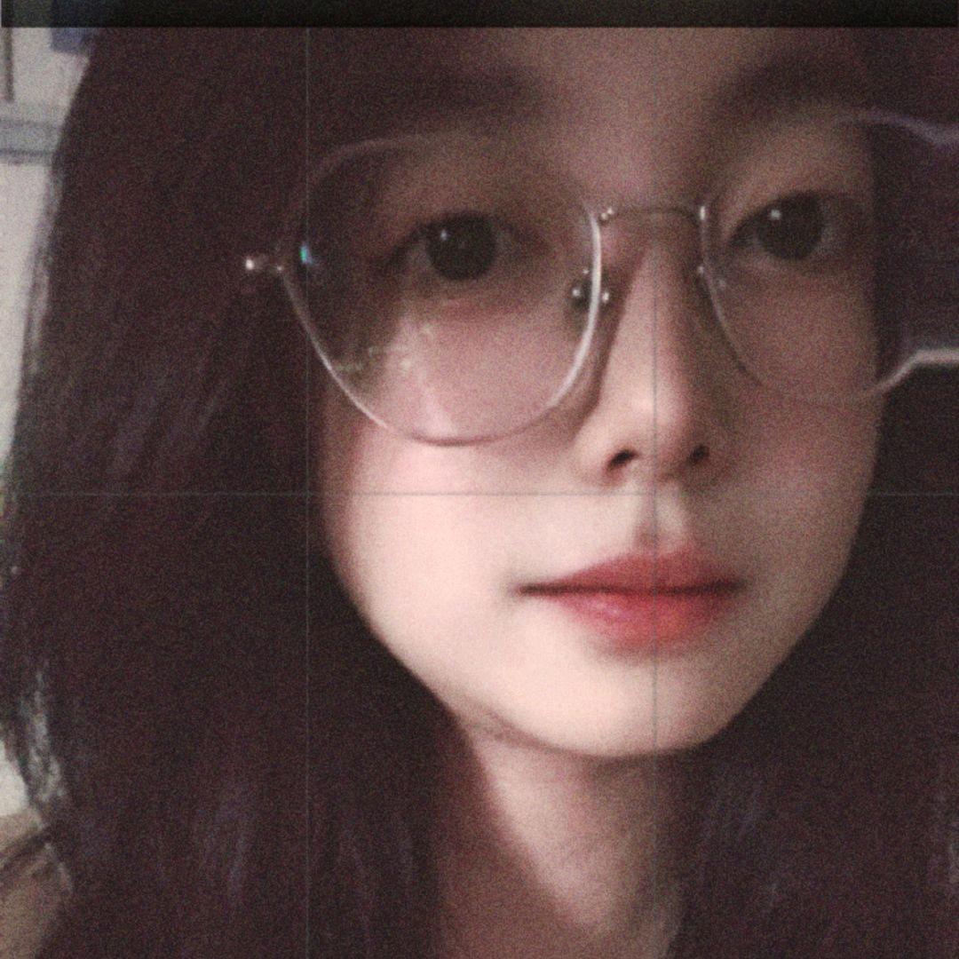 小殷女士♛