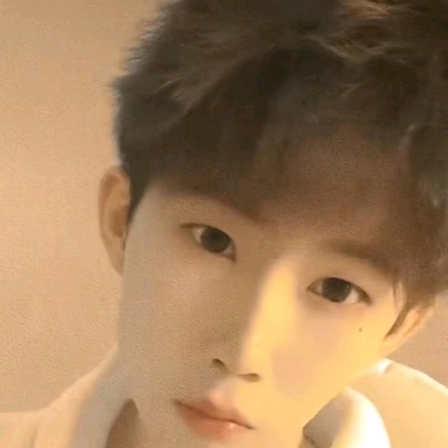 🧸97年显眼包