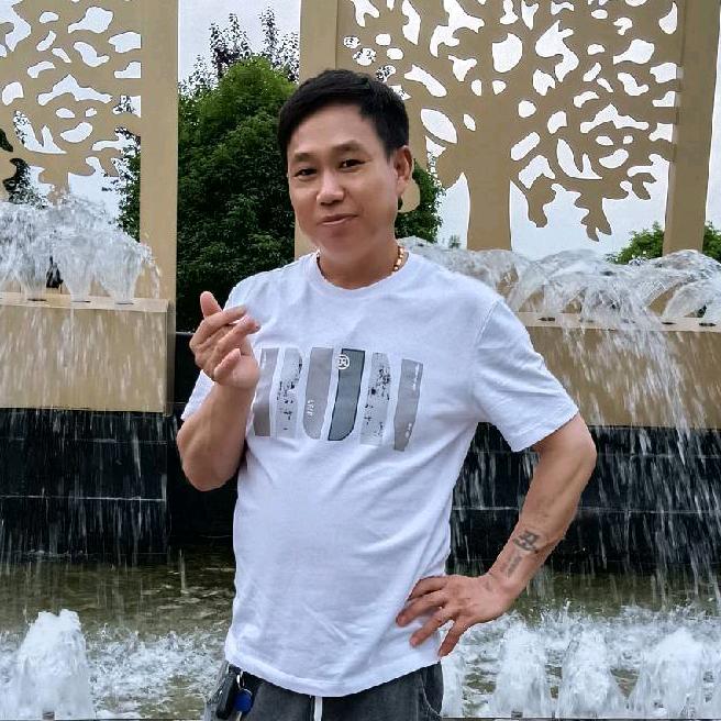 张哥 晚9 点9开播