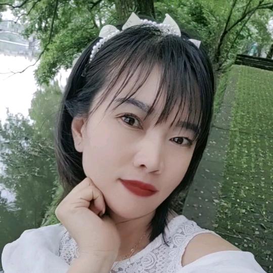 💞何家大小姐🌲🌲