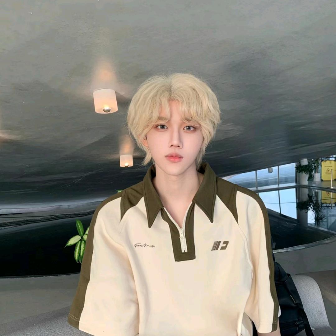 文案馆小王，尊师糖糖文案