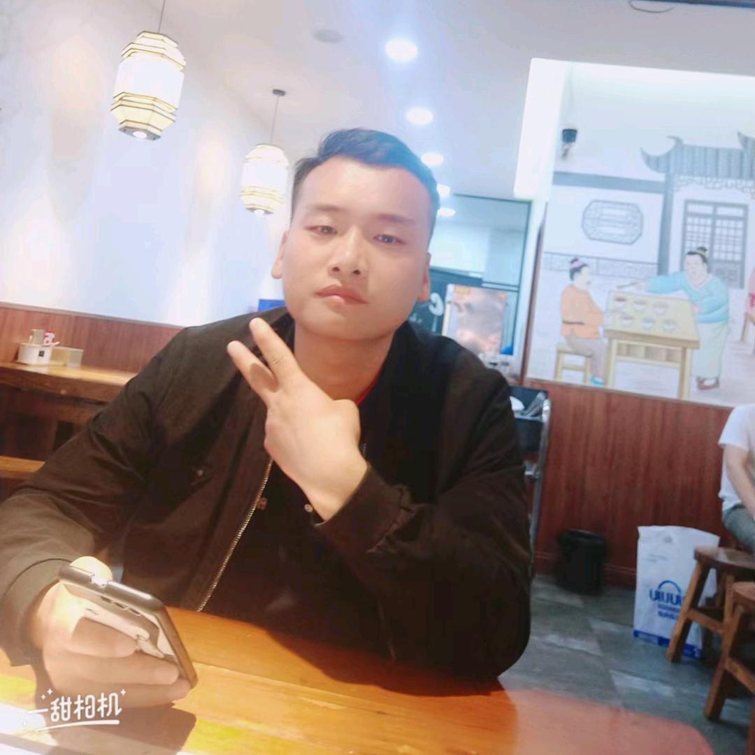 三门峡定制门窗–阿强