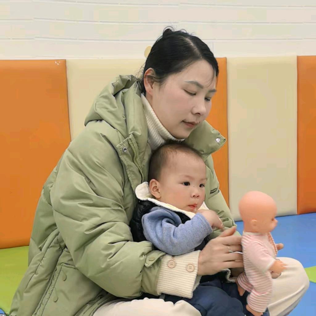 在荆州回收旧衣服的俊俊妈