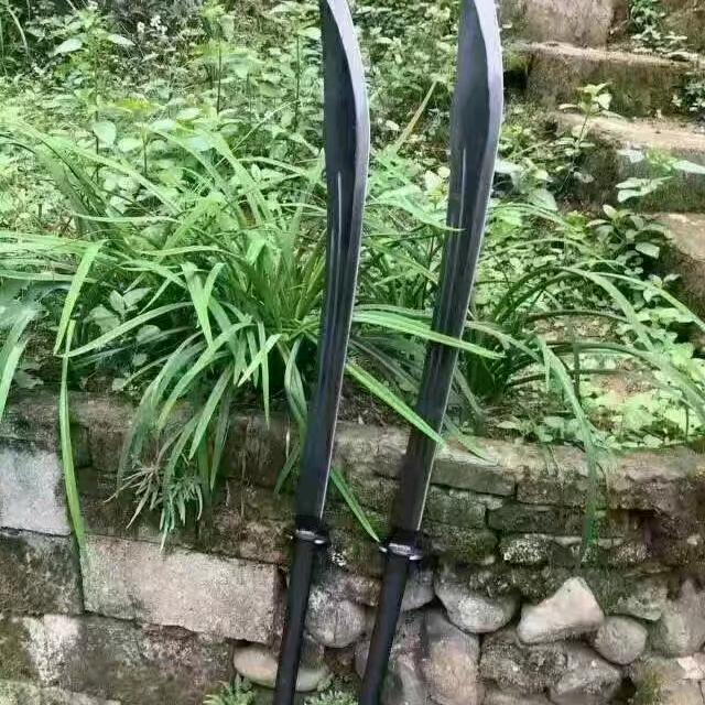 阿龙