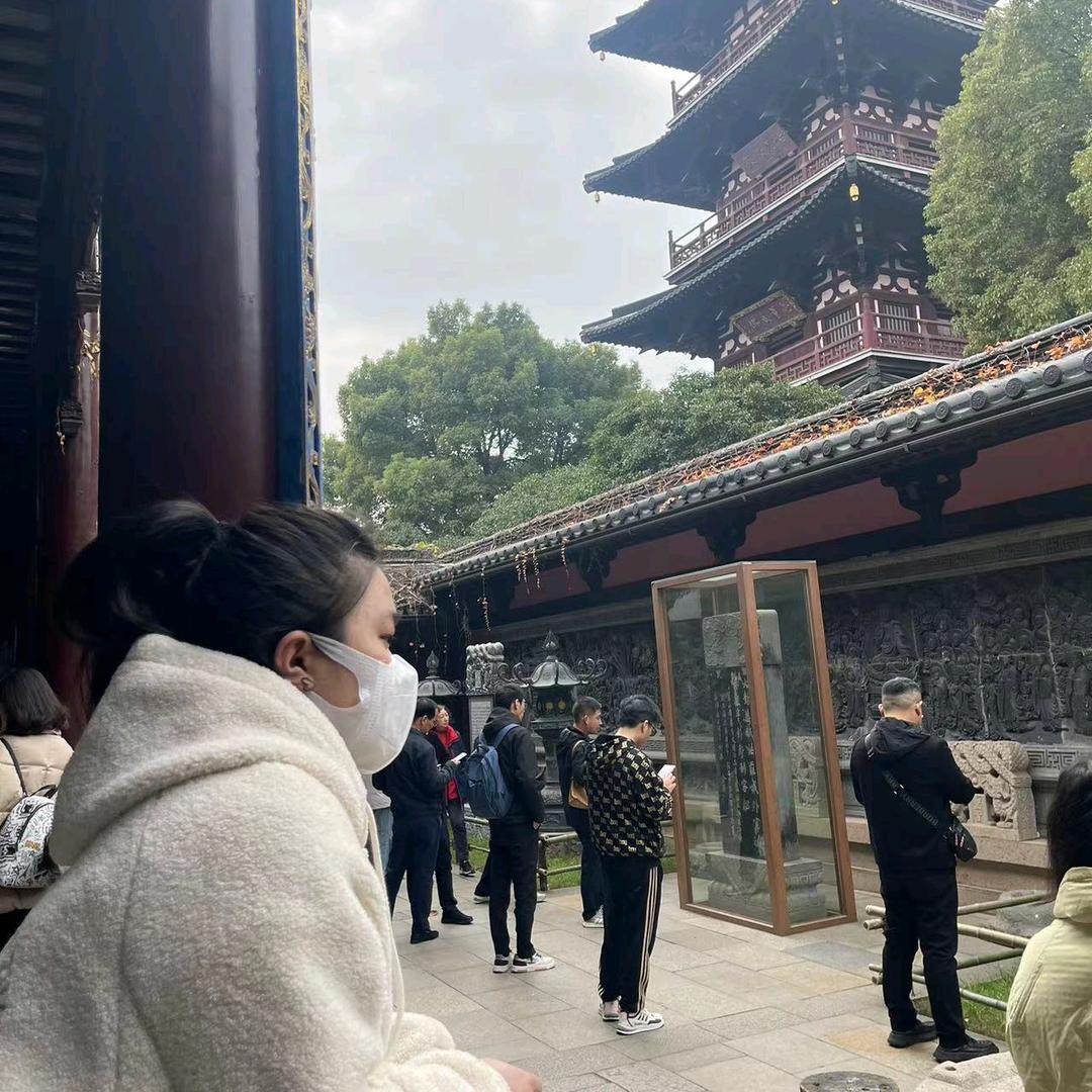 不甘心的萌可爱