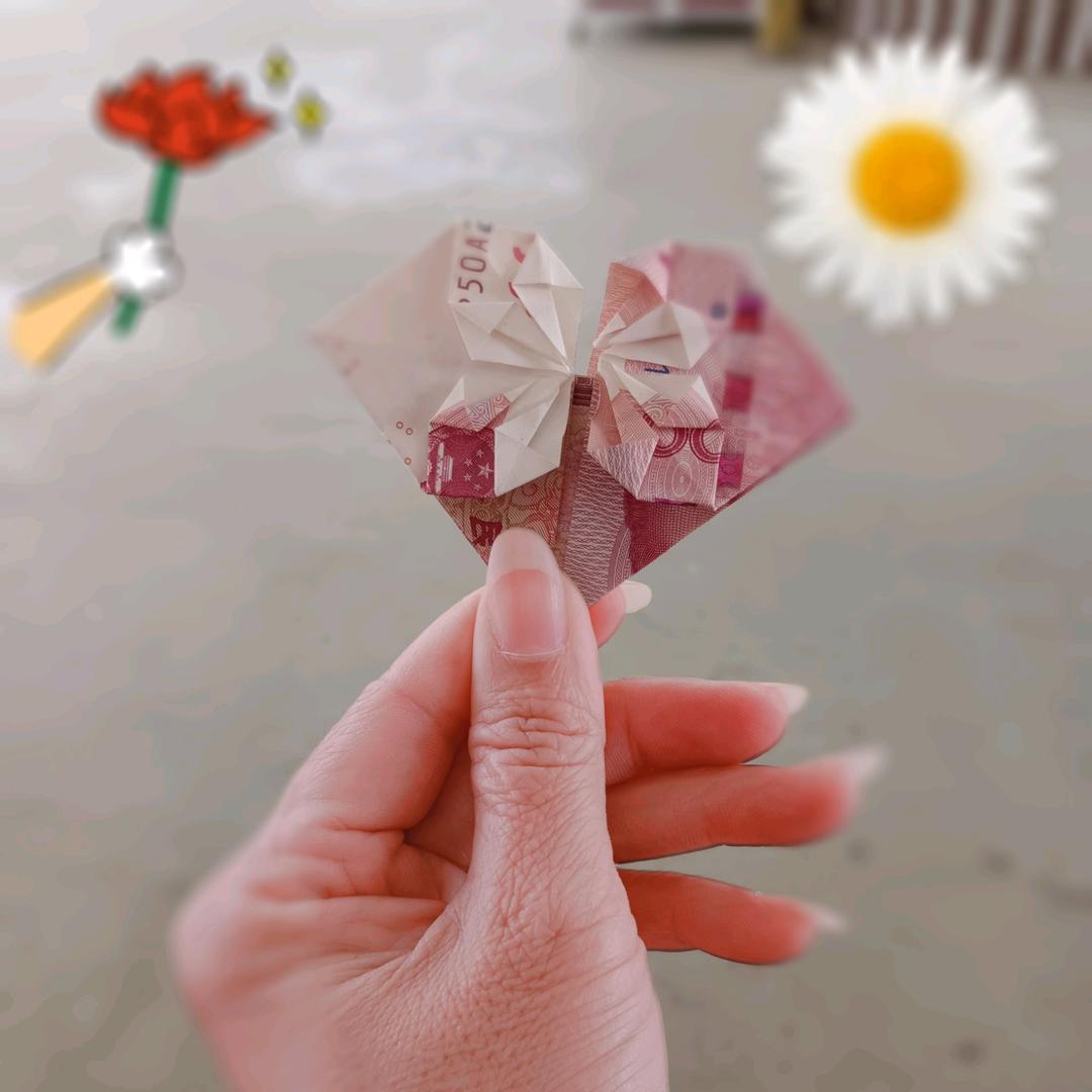 阳光下的小草