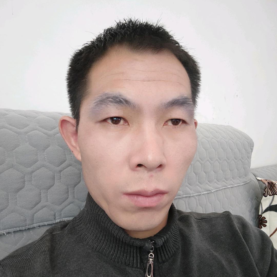 抬头望月