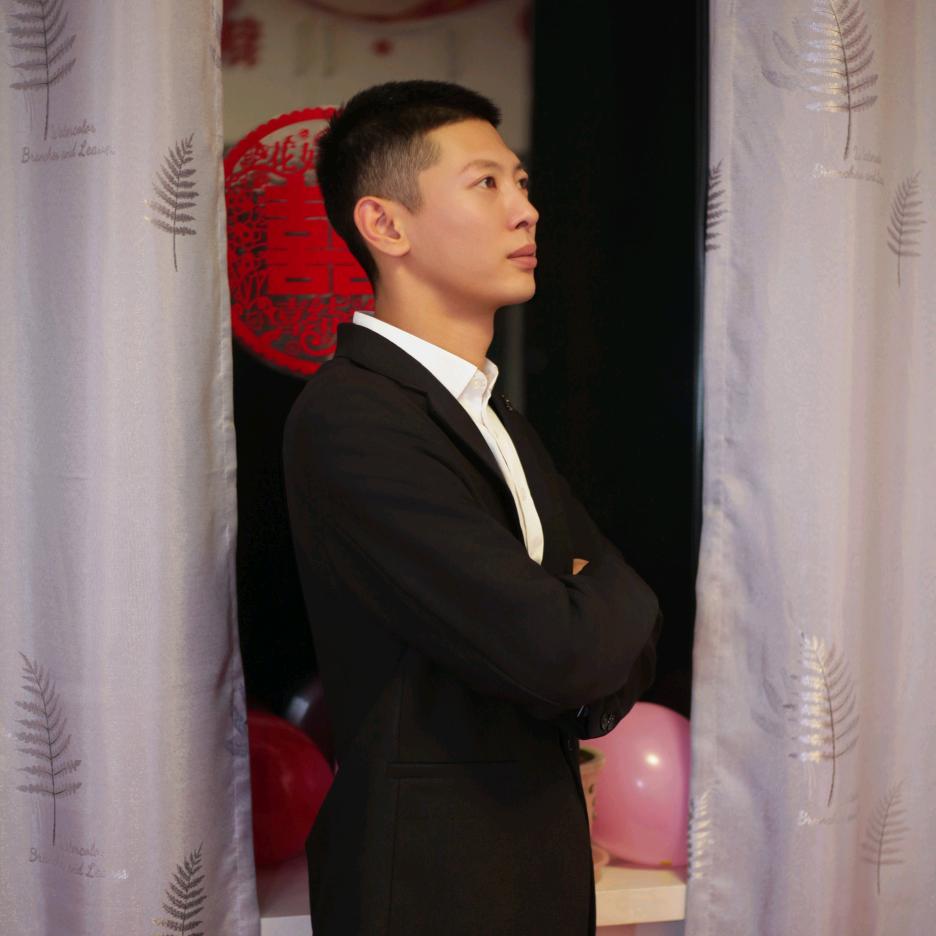 A * 仰望辉煌 .