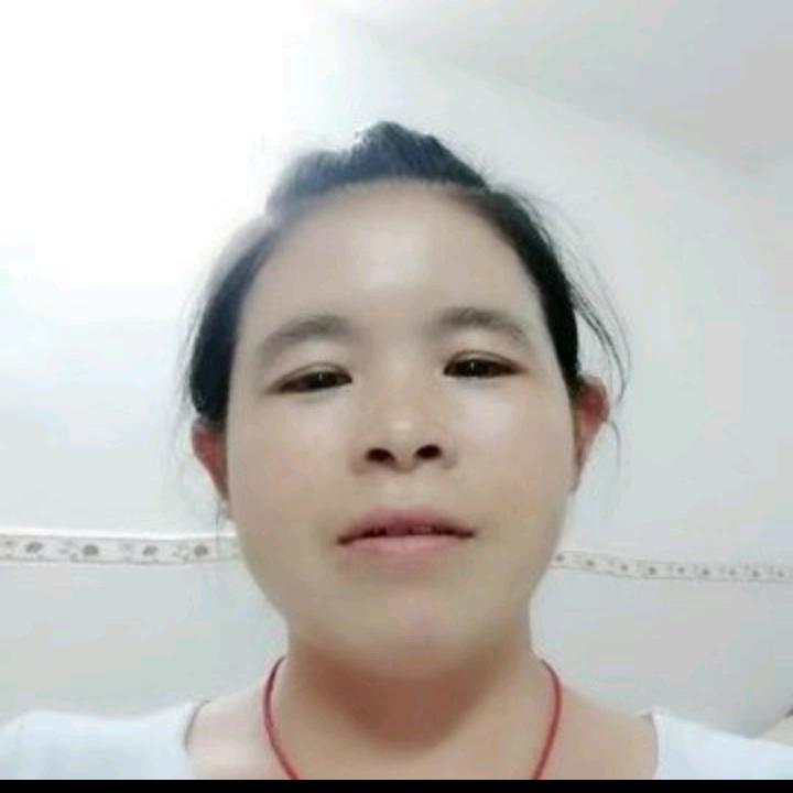 快乐的女孩