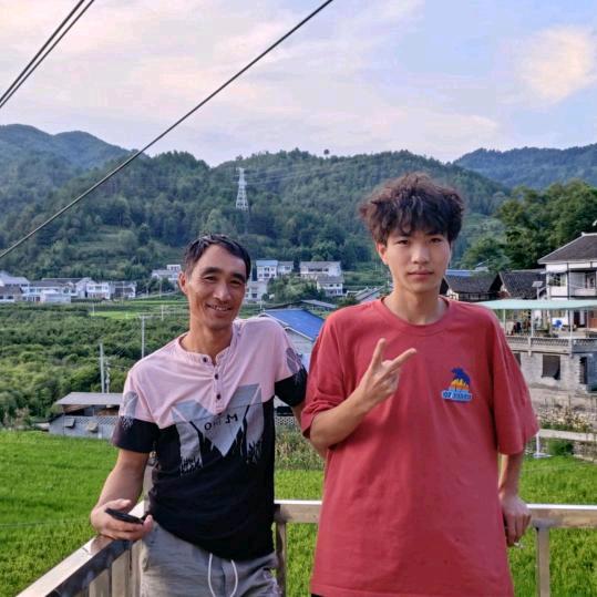 钢筋工人刘四哥