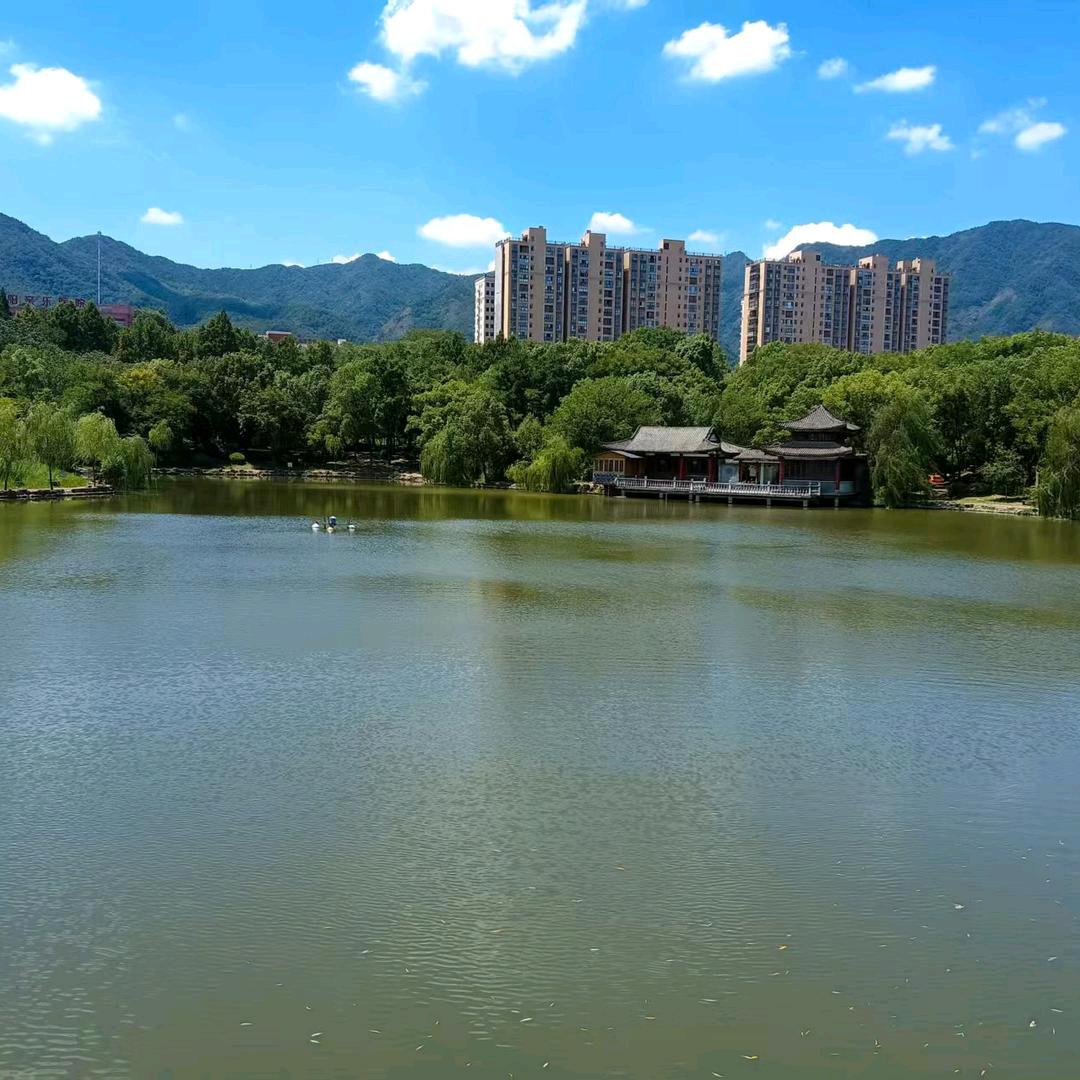 喜欢秋天的气息