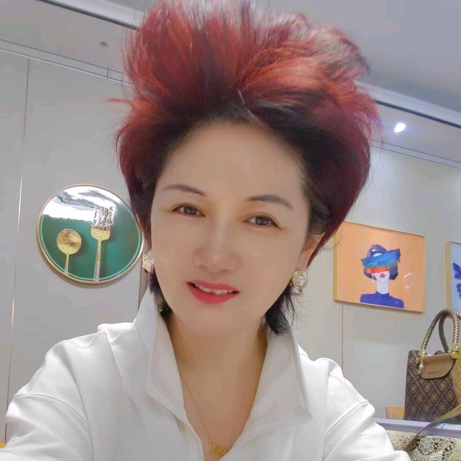 霸气女王（阜阳女子装修团队）
