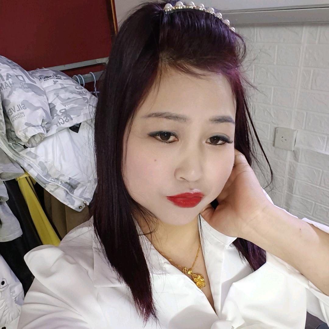 黄婷