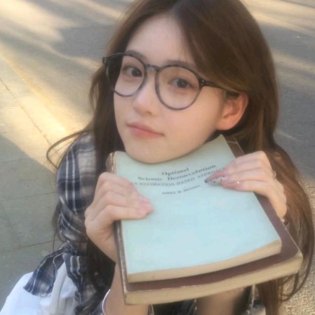 u、