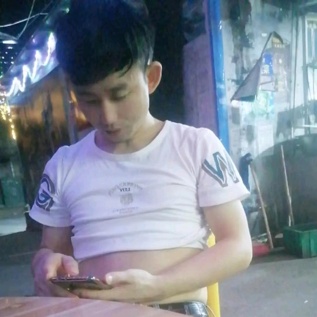 小伟哥✌(̿▀̿ ̿Ĺ̯̿̿▀̿ ̿)✌