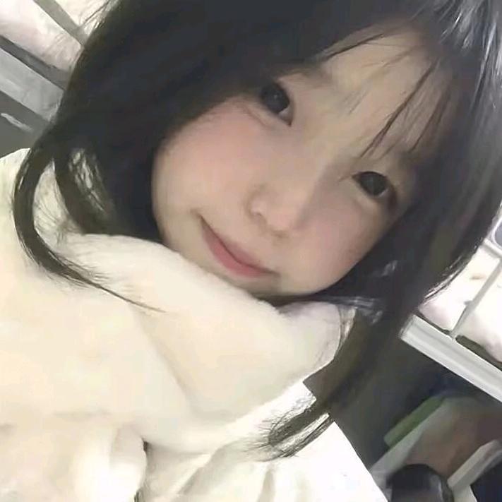 茜茜不高兴 ´ᯅ`