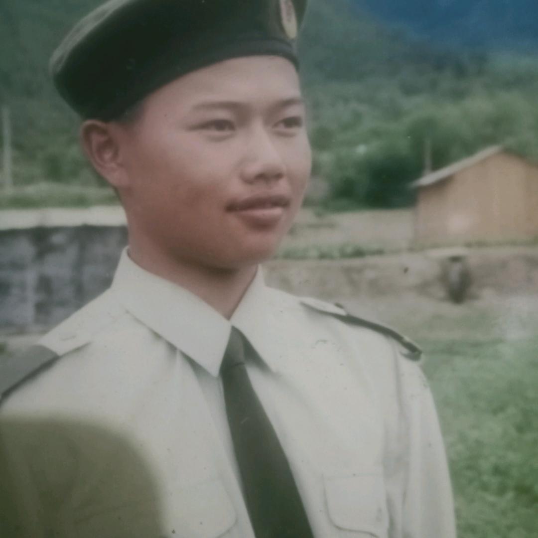 充满鲜花的路在哪里。