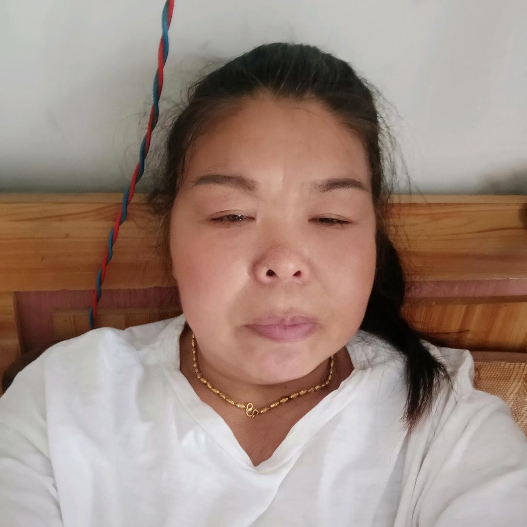 美女芳