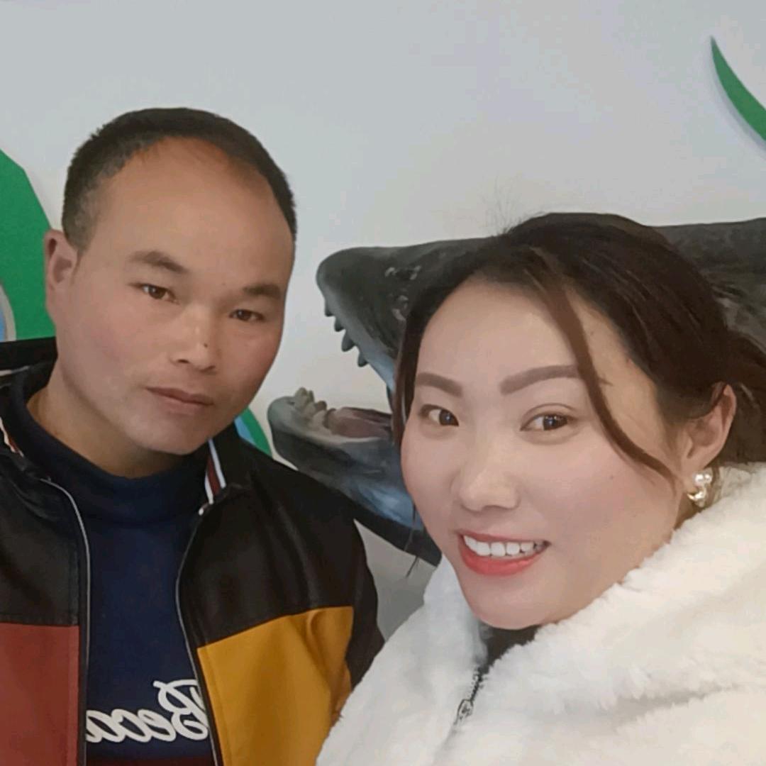 专业送各类水泥，胶泥，背胶，抗裂砂浆，沙