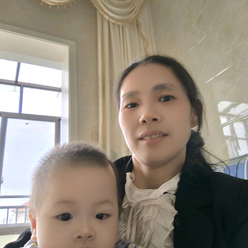 罗根秀育婴师，月嫂推乳！