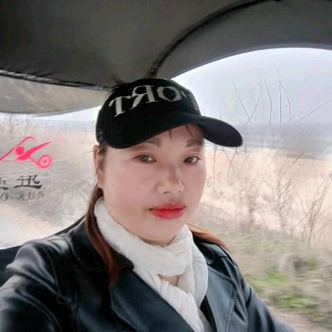 爱跳舞的霞儿。🌺🌺🌺