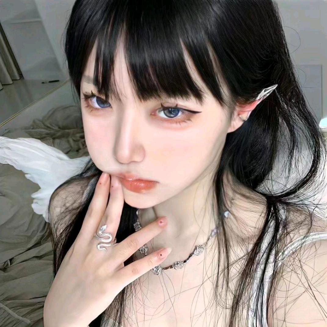 愛笑.