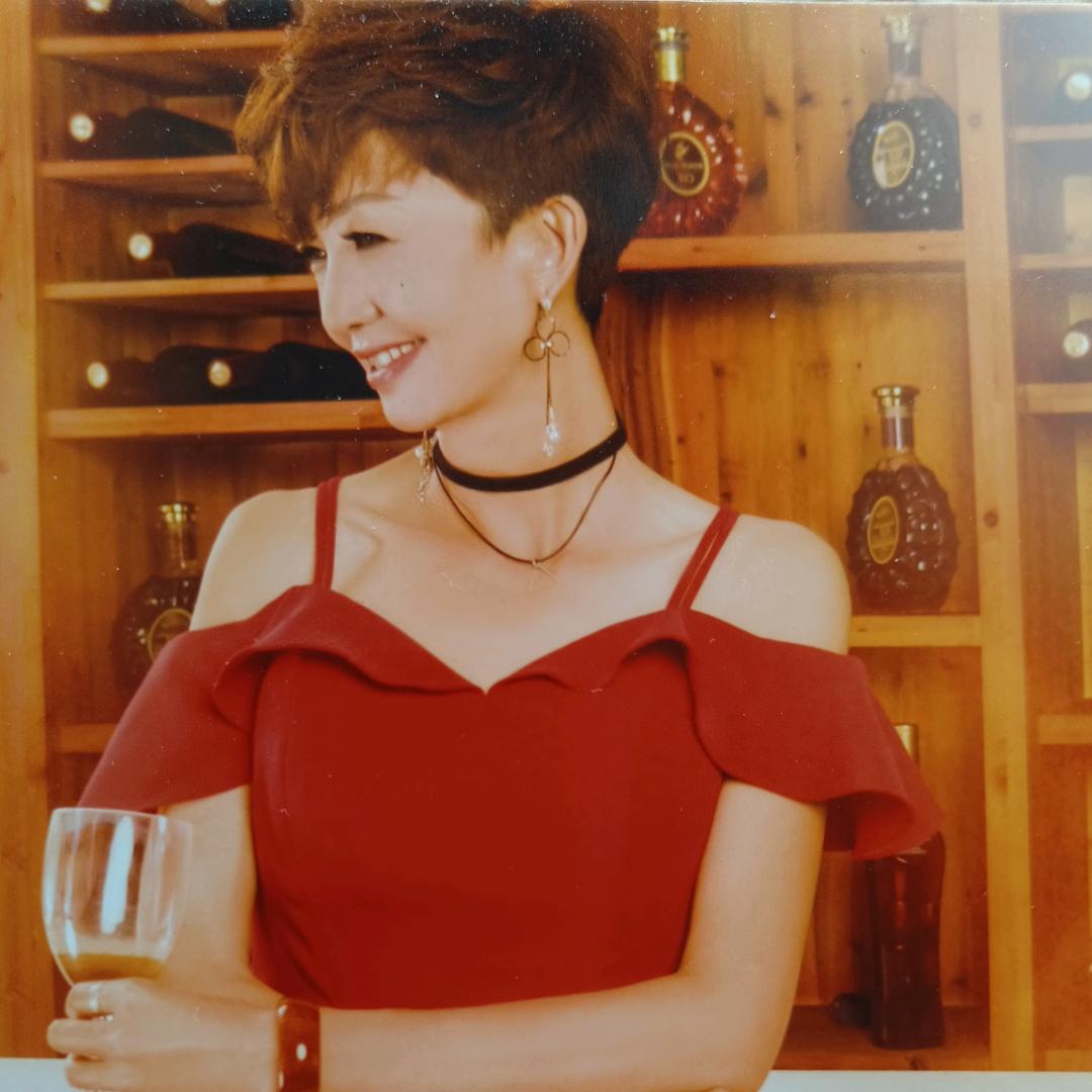 草莓味的老仙女