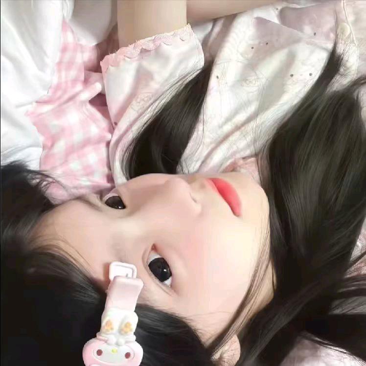 小u郁.^~