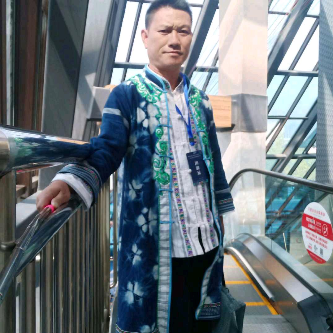 鸿染布艺