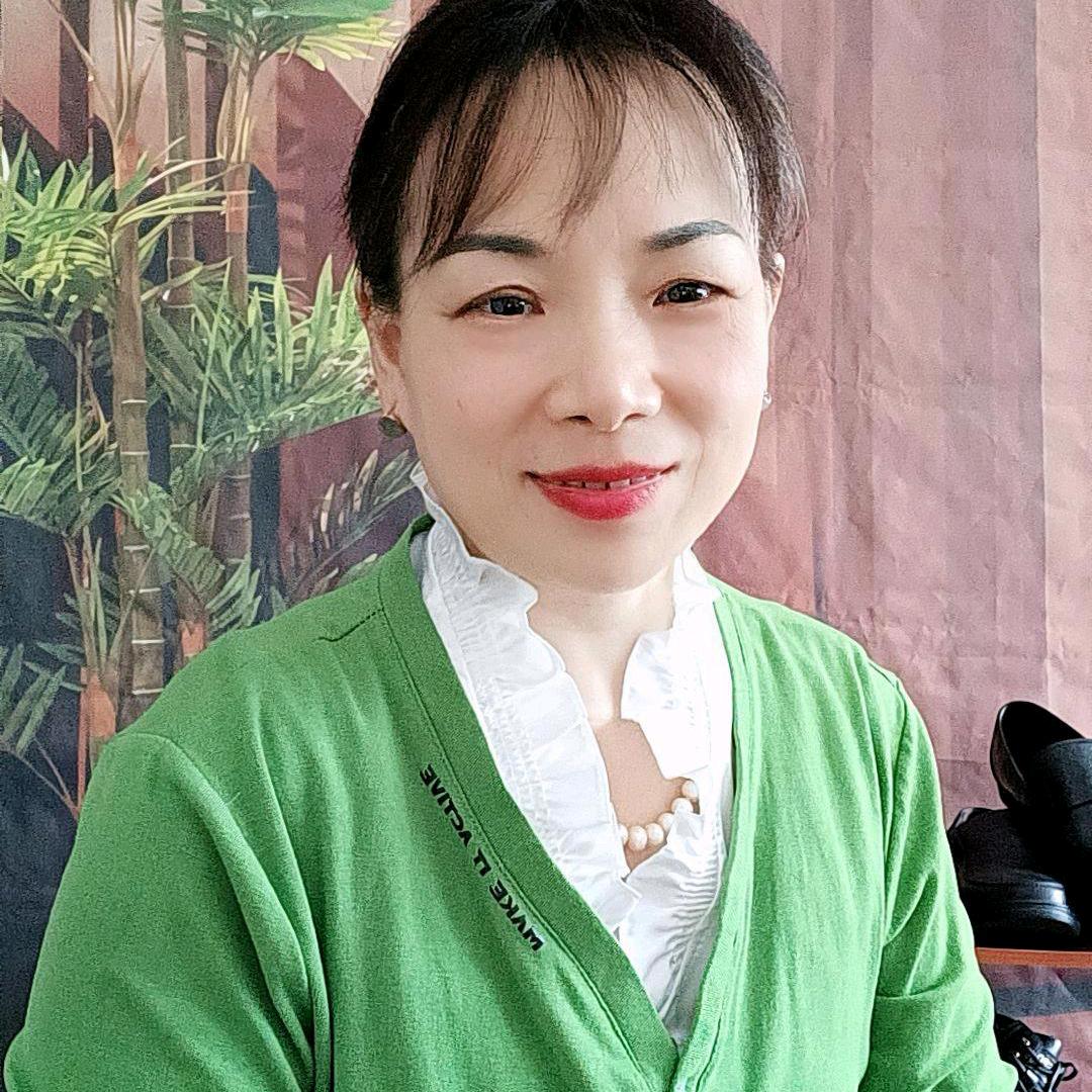 清清跳舞鞋服店