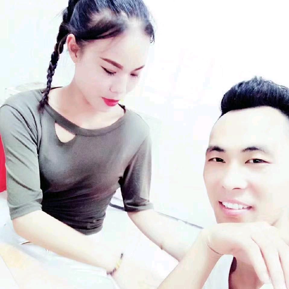 搞笑二人转嘉宾  阿伟小雨