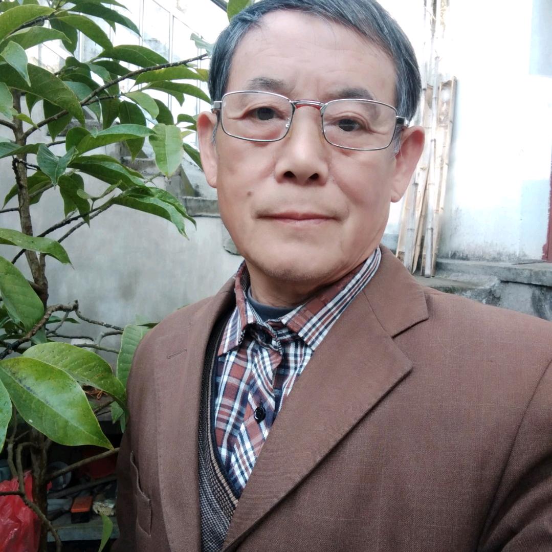 汪哥…唱歌聊天主播灬18点10分直播