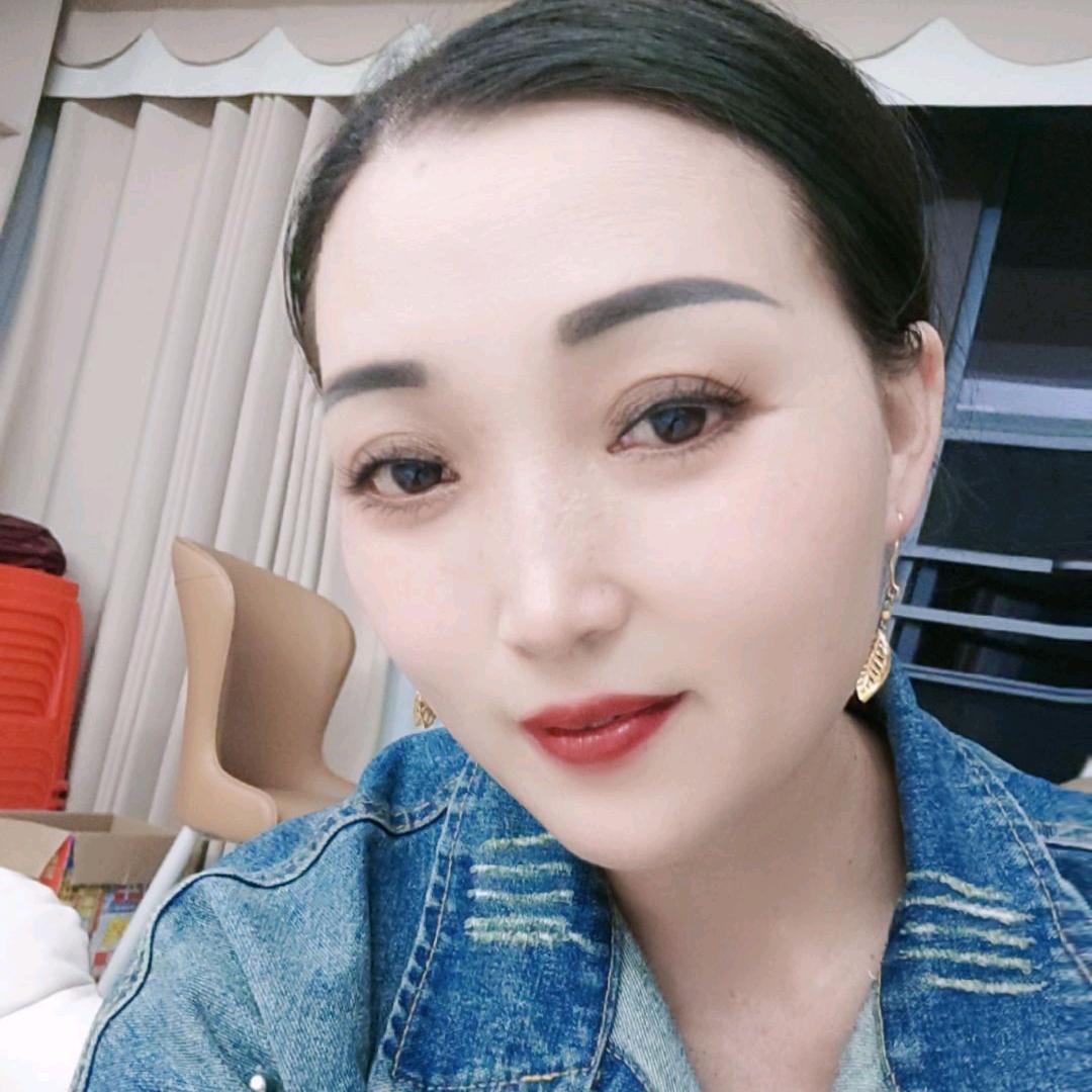 红姐万家福全屋定制衣柜