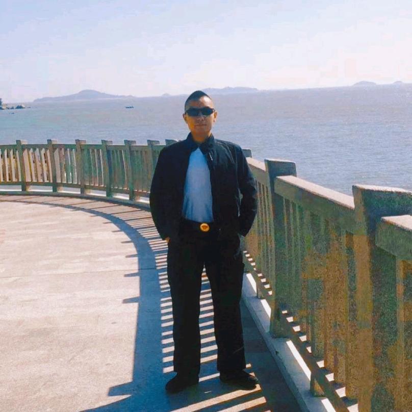 厦门鱿鱼哥