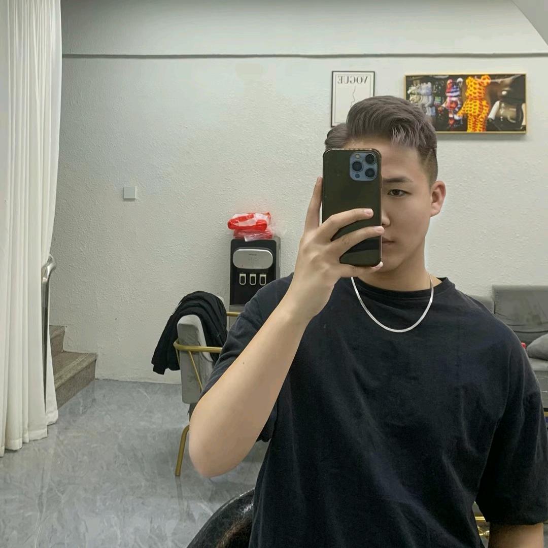 爱拼的啊泓