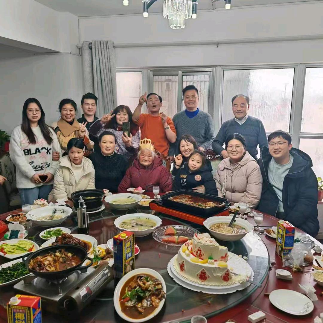 龍哥user2176829022951