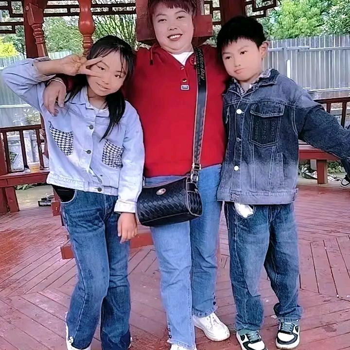 单身妈妈苦命人，一言难尽，不定时开播