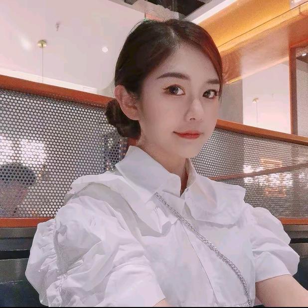 小美御姐(529）美酒